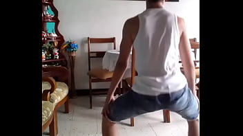Preview 1 of Xxx Www Zzz O Com - Boy twerking 02