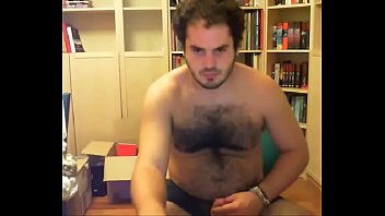 Preview 3 of Sister And Brother Brutal - Peludo gostoso,  batendo punheta