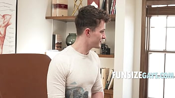 Preview 1 of Rst Tiem - Twink Takes Doctor&#039_s Appointment Just To Fuck