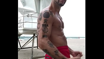 Preview 1 of 37 Ano - FORT LAUDERDALE BEACH FLEXING