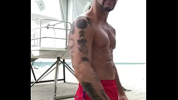 Preview 1 of Sleeping Xx Video - FLEXING AT BEACH