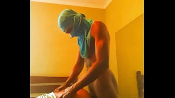 Preview 2 of Magaly Magdy - Jogando a vara moreninha no cuzao!