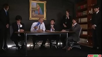 Preview 1 of Xxnxxx Vidio Balep Ingris - Dashing hardcore group sex with office lady,  Maki Hojo