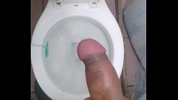 Preview 3 of Man Pumping Tits - Batendo Uma No Banheiro Do Trabanho...! Quem quer leite ??