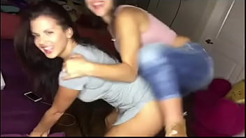 Preview 3 of Grxclmfq - Bella y Keisha