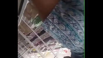 Preview 2 of India Fuking Video Am 4 - Gostosa no mercado d