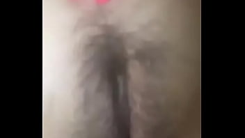 Preview 2 of Real Mommy Daughter Tribbing - Mi maestra tocandose