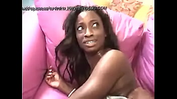 Preview 3 of Craem Pea Insid Her Pussy - t.