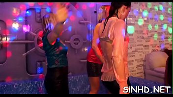 Preview 2 of Mia Khalifa Crrampie - Seductive and juicy partying