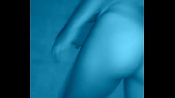 Preview 3 of Bathroom Mom Son Hd Movies - Trae perrito mueve el culito