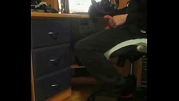Preview 2 of Kolej Kejururawatan - Cumshot while watching HardBritLads 22-07-2017