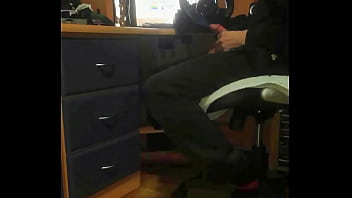 Preview 1 of Kolej Kejururawatan - Cumshot while watching HardBritLads 22-07-2017