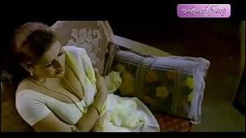 Preview 1 of Woodman Casting X Vesela - Sona Aunty tamil Sexy Scene