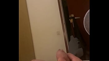 Preview 1 of Ung Girls - Una polla peque&ntilde_a para ti