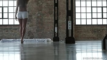 Preview 1 of New Xxx Six Moives Nee 2020 - Sexy Ornella Morgan enjoys foot worship
