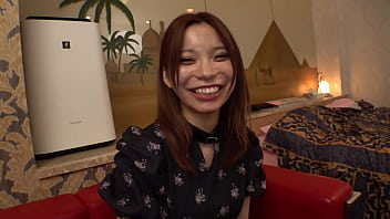 Preview 1 of Gay Ralph - ツンと立った胸とプリッとした尻を揺らしながら感じまくる「Gカップ」女子 のあちゃん