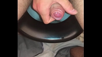 Preview 4 of Toonggek - Hot Teen pissing and quickie before WORK!