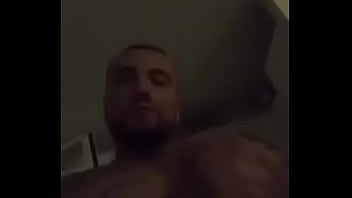 Preview 1 of Seduce Of Step Brother - Gu&egrave_ peque&ntilde_o esce il cazzo in live di instagram