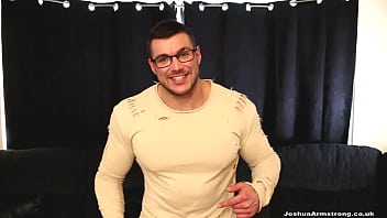 Preview 2 of Shemale Cinzia - Reunion Meetup Muscle Fantasy