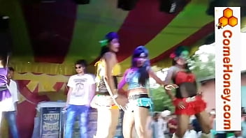 Preview 3 of Kaitra Porn - Indian,  Pakistani,  Bangladeshi girls dance  Part1