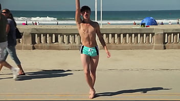 Preview 2 of Digital Padokon Xxx - Twink dancing in the beach with speedo bulge / Novinho dan&ccedil_ando sunga na praia