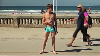 Preview 1 of Digital Padokon Xxx - Twink dancing in the beach with speedo bulge / Novinho dan&ccedil_ando sunga na praia