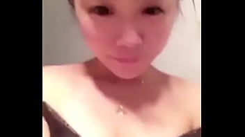 Preview 2 of Father Lick Daughter Boobs - 雯雯寶寶2