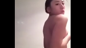 Preview 4 of Father Lick Daughter Boobs - 雯雯寶寶2