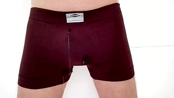 Preview 3 of Pregnant Indi Jepang - Auto pissing pompea bordeaux