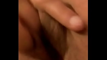 Preview 2 of Clips Huwban - video-1502335448