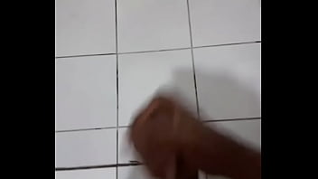 Preview 1 of Surprised Y - V&iacute_deo de verifica&ccedil_&atilde_o