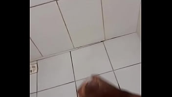 Preview 4 of Surprised Y - V&iacute_deo de verifica&ccedil_&atilde_o