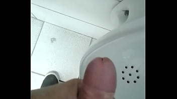 Preview 2 of Sd Smp Sma Porn - Punheta no banheirao