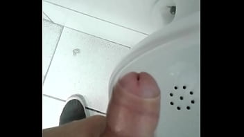 Preview 1 of Sd Smp Sma Porn - Punheta no banheirao