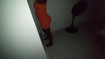 Preview 1 of Ailen Bellaka - Sirvienta me invita a penetrarla a verme masturbar en frente de ella