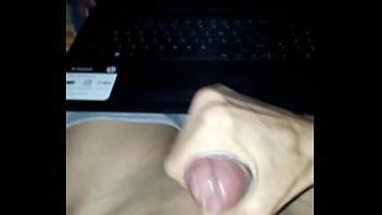 Preview 4 of Husband Sleeping3 - Lechita para chica de vicho rosado