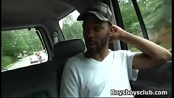 Preview 1 of Bia Chupando Seu Ex - Blacks On Boys -Gay Interracial Nasty Fuck Movie 16