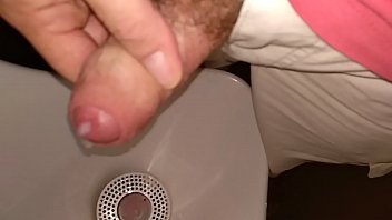 Preview 4 of Bia Boos - VID 20170802 pajilla en el MacDonalds