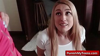 Preview 3 of New Zealand Mustur - Fan Gets Cage FUCKED with Alexa Raye and Vanessa Cage free video-01