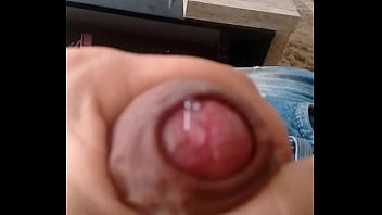 Preview 2 of New Pron Hub Videos - Passando o dedinho no pau babando em casa...