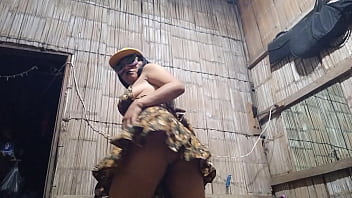 Preview 2 of Nauchty America Com - LA MADRASTRA TETONA Y SU NUEVA LENCERIA DE MILITAR!! ELLA MUEVE SUS CADERAS Y SE CALIENTA MIENTRAS FANTASEA CON TENER SEXO