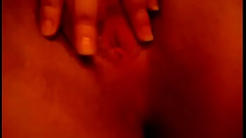 Preview 4 of Big Girls Gand - Mi puta metiendose los dedos