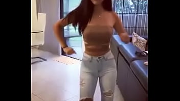 Preview 3 of Alexsis Faye Fuck - Bailando rico