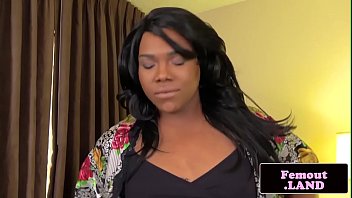 Preview 1 of Ells9 - Ebony trap masturbating passionately