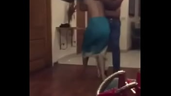 Preview 1 of Zaira Se Folla - Renjini mula dance