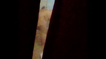 Preview 4 of Wwww98 - Espiando ala vecina al ba&ntilde_arse