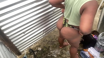 Preview 2 of Paly Sex Teen - Camara amateur en cabina de playa( atrapada)
