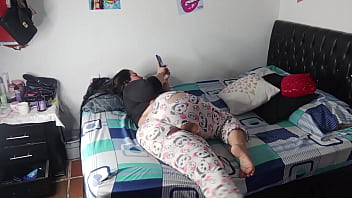 Preview 1 of Tabo Xxx Move Km - Voy a cobrarle lo del arriendo a la inquilina,  pero ella tiene otra forma de ajustar cuentas y es dejando que me le folle su co&ntilde_o y sacandome la leche