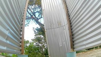 Preview 4 of Xnxx6 Mom And Son - Chica morena en cabina al aire libre (bis ass)
