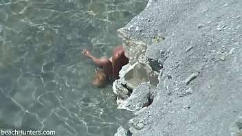 Preview 1 of Thick Latina Dp - Beach couple sex 2